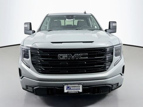 Used 2024 GMC Sierra 1500 Elevation w/ Preferred Package AWD/4WD image 2