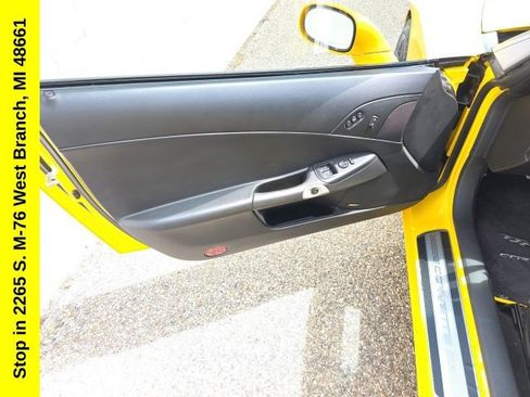 Used 2011 Chevrolet Corvette Coupe w/ Preferred Equipment Group RWD image 15