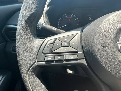 Used 2023 Nissan Altima 2.5 S FWD image 14