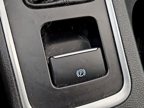 Certified 2018 Ford Escape S image 27