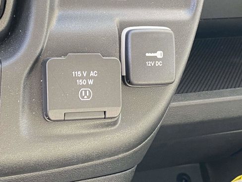 Used 2025 RAM ProMaster 2500 w/ Quick Order Package 22G SLT image 10