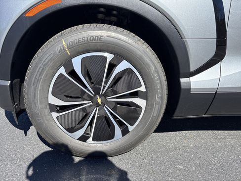 New 2026 Chevrolet Blazer EV LT image 11