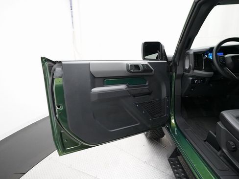 Used 2023 Ford Bronco Big Bend w/ Sasquatch Package image 27