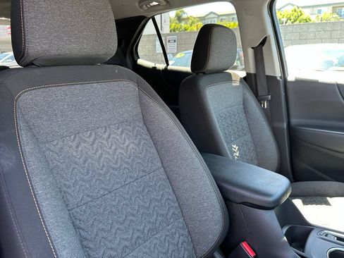 Used 2024 Chevrolet Equinox LT FWD image 15