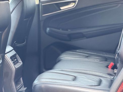 Used 2015 Ford Edge Titanium w/ Technology Package image 9