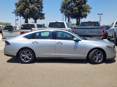 Used 2023 Honda Accord EX image 3