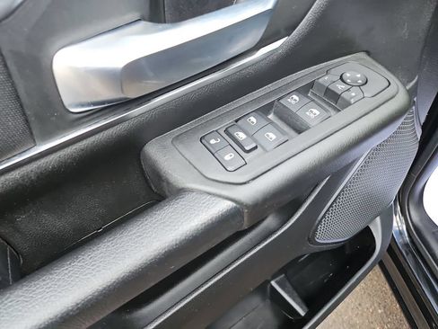 Used 2025 RAM 1500 Big Horn AWD/4WD image 11