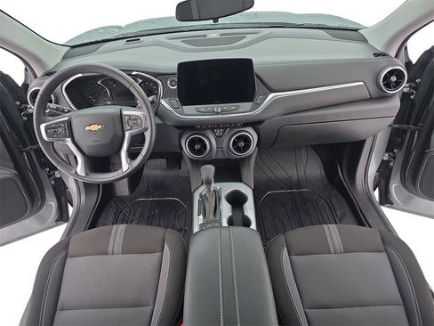 Used 2023 Chevrolet Blazer LT w/ Driver Confidence Package image 9