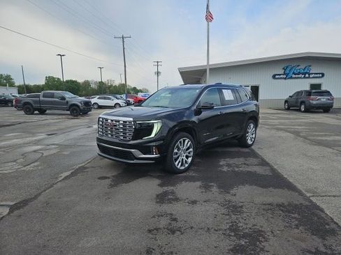 Used 2025 GMC Acadia Denali w/ Super Cruise Package FWD image 2