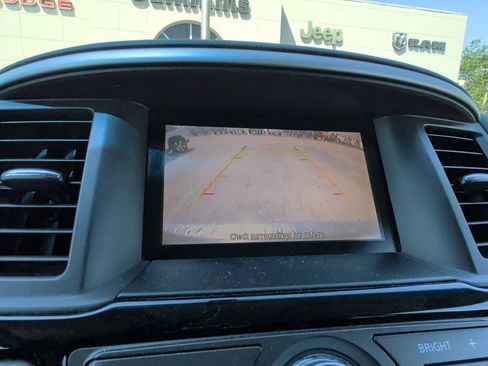 Used 2014 Nissan Pathfinder SV AWD/4WD image 9