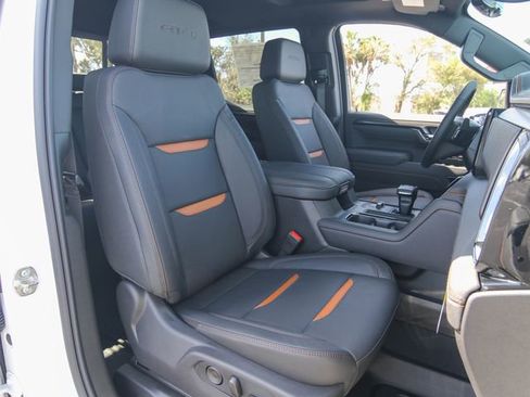 New 2026 GMC Sierra 1500 AT4 w/ AT4 Premium Package AWD/4WD image 23