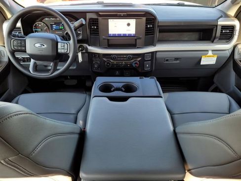 New 2026 Ford F250 XL w/ XL Chrome Package image 13