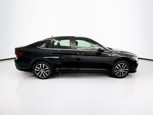 Used 2025 Volkswagen Jetta SE FWD image 10