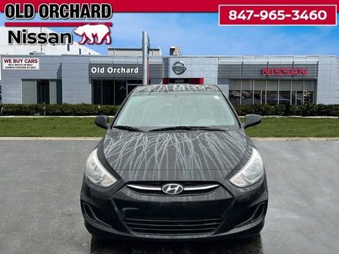Used 2016 Hyundai Accent SE image 2