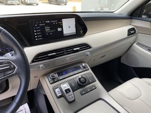 Used 2022 Hyundai Palisade SEL w/ Premium Package FWD image 24