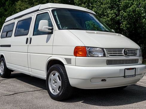 Used 2000 Volkswagen Eurovan Camper FWD image 2