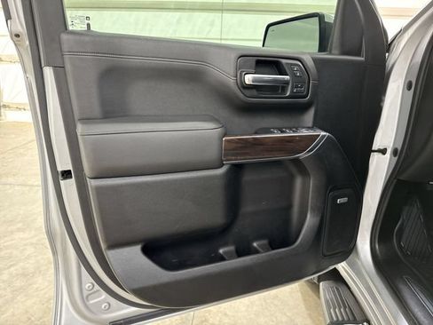 Used 2019 GMC Sierra 1500 SLT w/ SLT Premium Plus Package AWD/4WD image 21