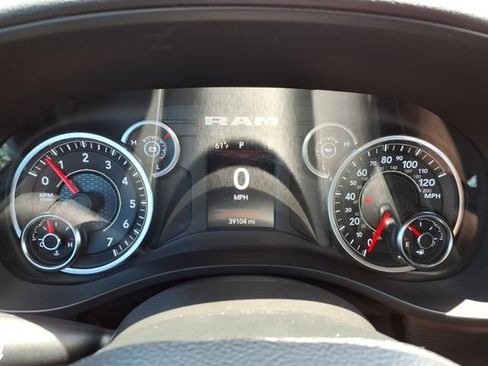 Used 2022 RAM 1500 Big Horn RWD image 36