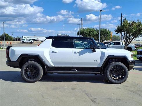 New 2026 GMC Hummer EV 4x4 Crew Cab image 2
