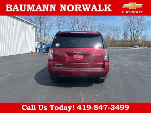 Used 2018 GMC Yukon SLT w/ Open Road Package image 4