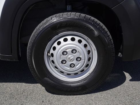 Used 2025 RAM ProMaster 2500 w/ Convenience Group FWD image 10