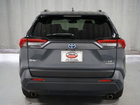 Certified 2022 Toyota RAV4 LE image 7