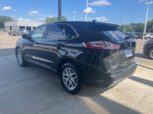 Certified 2023 Ford Edge SEL w/ Convenience Package image 4