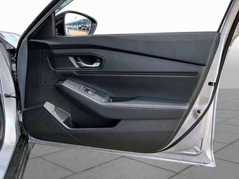 Used 2024 Honda Accord Sport image 23