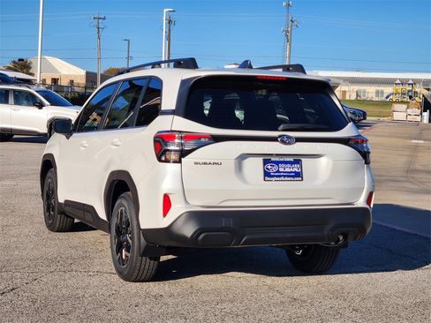 New 2025 Subaru Forester Premium image 4