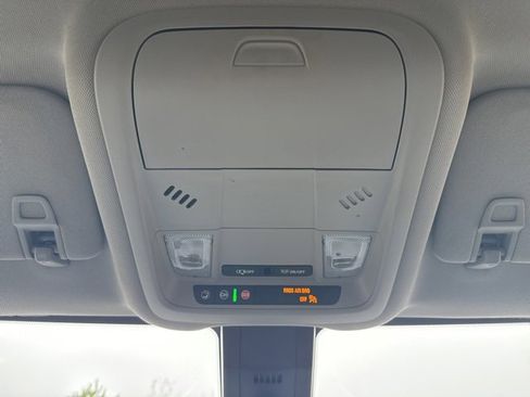 Used 2023 Chevrolet Equinox LT image 27