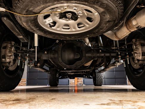 Used 2024 Chevrolet Silverado 2500 LTZ w/ LTZ Convenience Package image 16