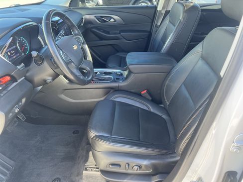 Used 2021 Chevrolet Traverse Premier w/ Redline Edition FWD image 11