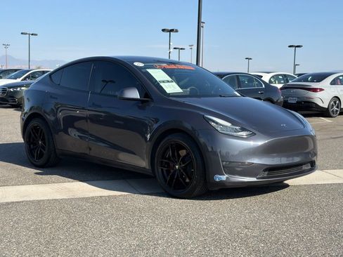 Used 2020 Tesla Model Y Long Range AWD/4WD image 5