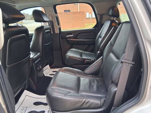 Used 2008 Cadillac Escalade 2WD image 10