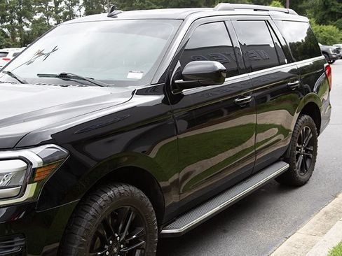 Used 2022 Ford Expedition XLT RWD image 8