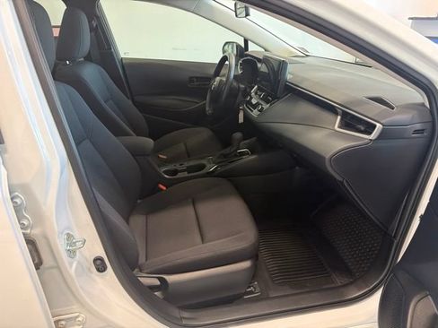 Used 2026 Toyota Corolla LE FWD image 30
