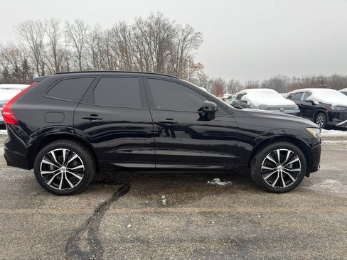 Used 2023 Volvo XC60 B5 Plus w/ Climate Package image 8