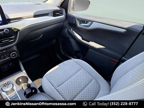 Used 2020 Ford Escape SE FWD image 23