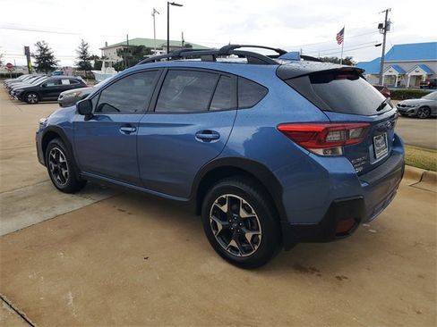 Used 2020 Subaru Crosstrek 2.0i Premium image 3