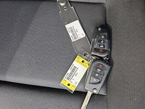 Used 2025 Toyota Corolla LE FWD image 21