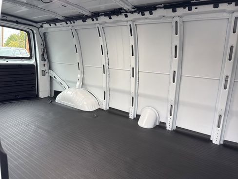 New 2025 Chevrolet Express 3500 Extended w/ Driver Convenience Package image 12