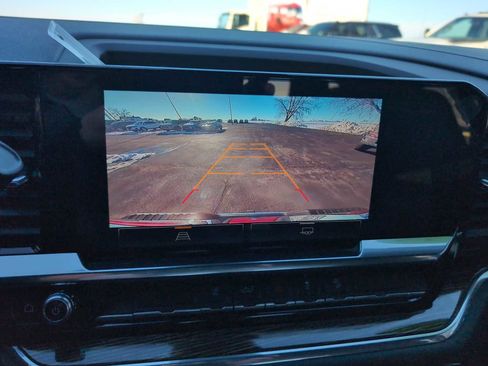 Used 2024 GMC Sierra 2500 SLE w/ SLE Value Package; image 15