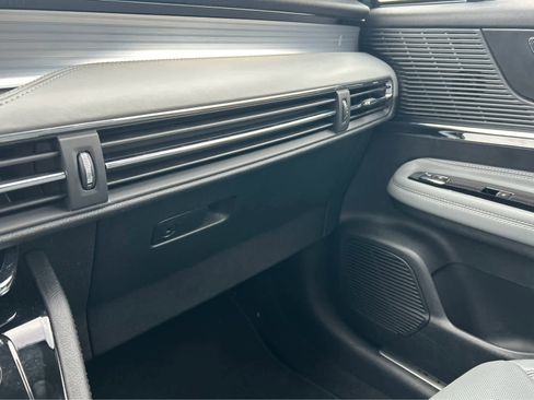 Used 2022 Lincoln Corsair FWD w/ Equipment Group 101A image 52