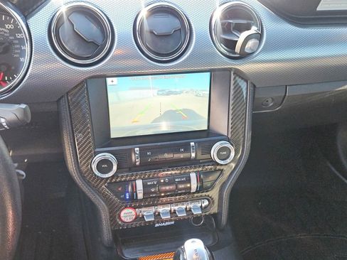 Used 2017 Ford Mustang GT Premium image 10