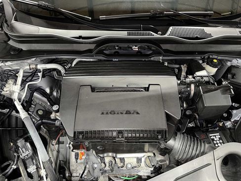 Used 2024 Honda Pilot Elite image 12