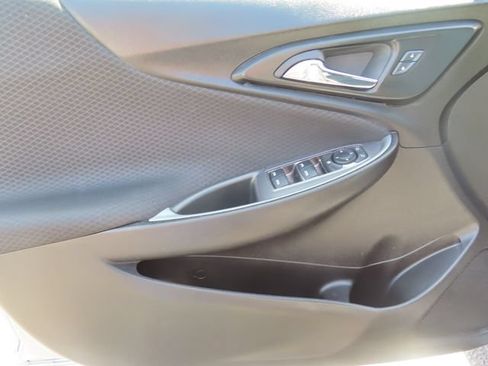 Used 2024 Chevrolet Malibu LT FWD image 11