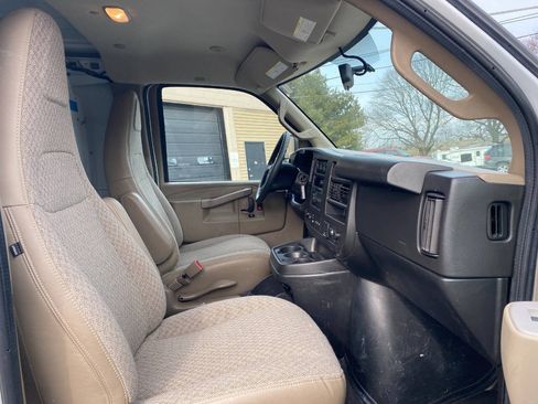 Used 2019 Chevrolet Express 2500 w/ Driver Convenience Package RWD image 23