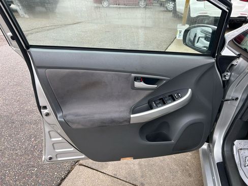 Used 2010 Toyota Prius Five image 14