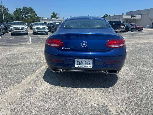 Used 2017 Mercedes-Benz C 300 Coupe image 4