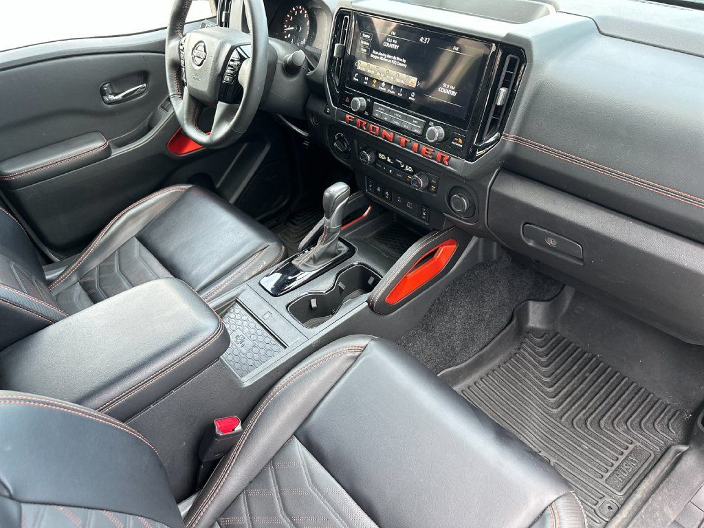 Used 2025 Nissan Frontier PRO-4X w/ Pro Premium Package AWD/4WD image 14
